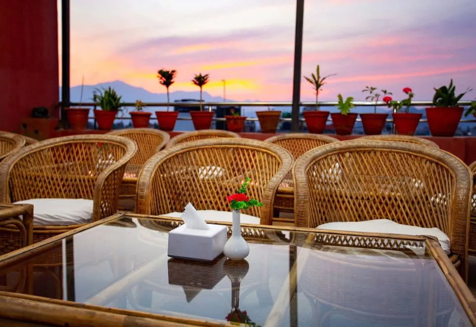 Hotel Jay Suites