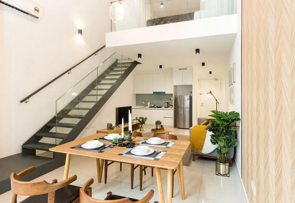 Ekocheras Suite