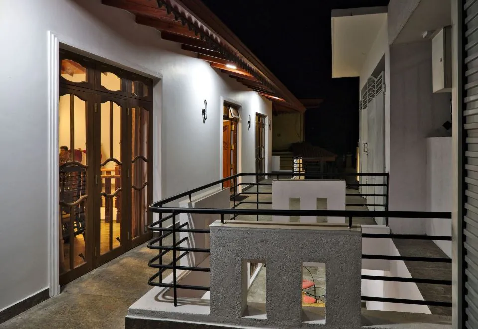Kandyan Bluestar Villa