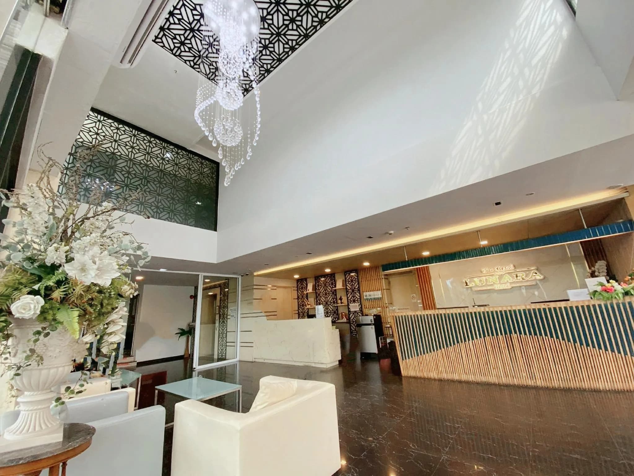 The Grand Lunara Hotel at Srinakarin