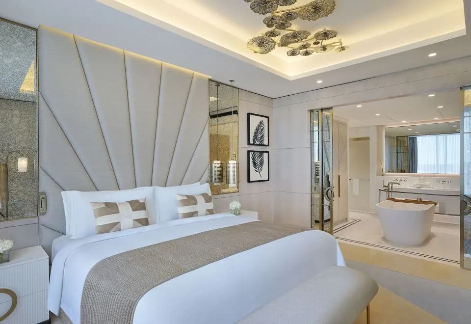 The St. Regis Dubai, the Palm