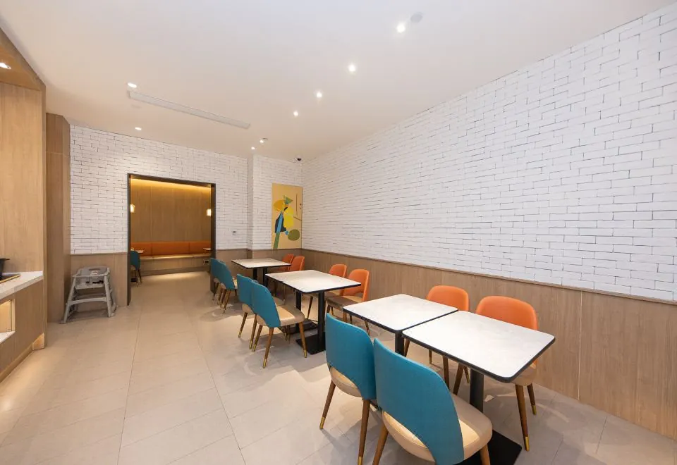 HantingHotel(Xujiahui Wanping South Road Store)