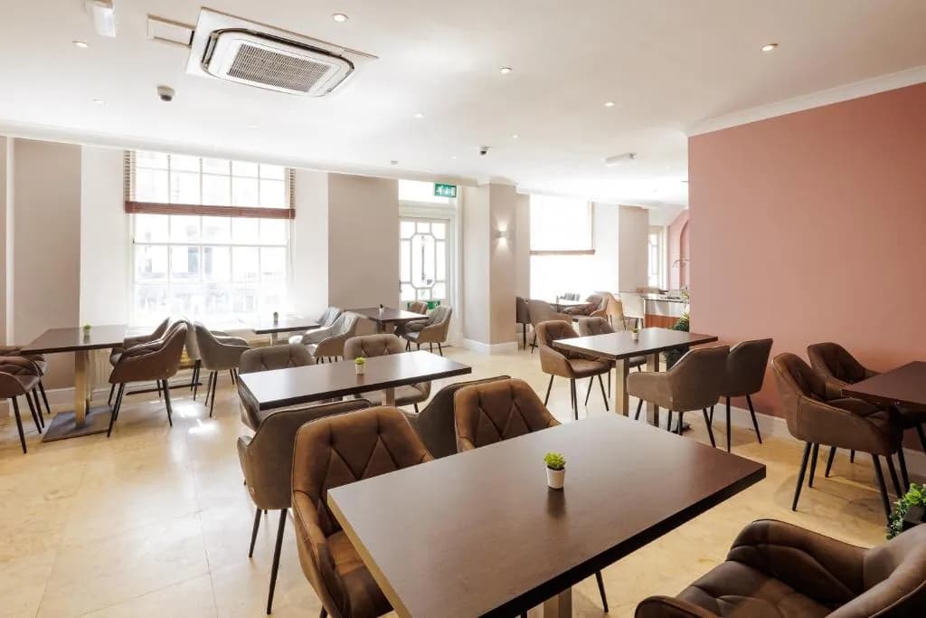 Queens Park Hotel