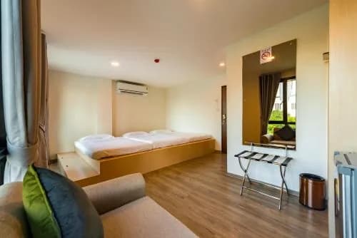 P18 Hotel