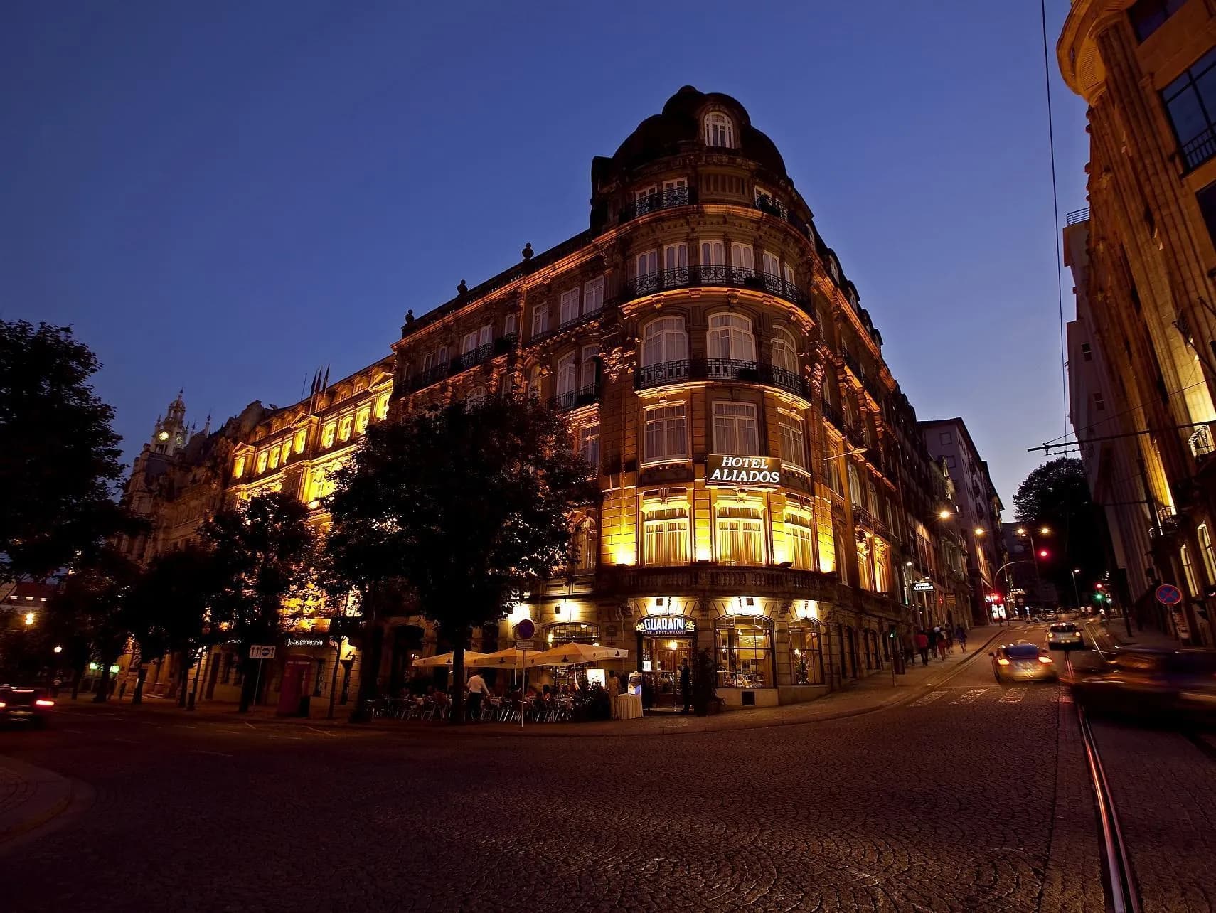 Hotel Aliados