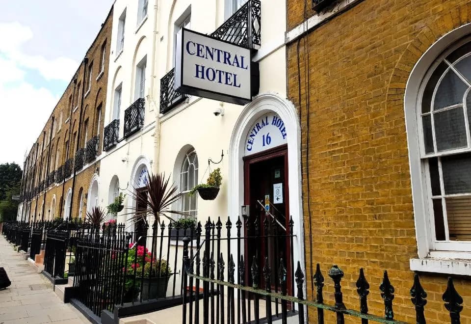 Central Hotel