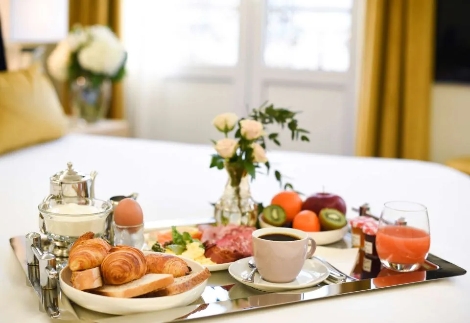 Hotel Camille Paris Tapestry Collection by Hilton