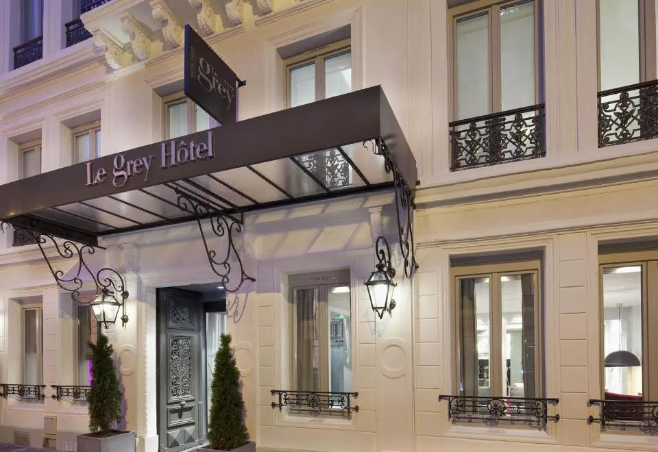 Le Grey Hotel