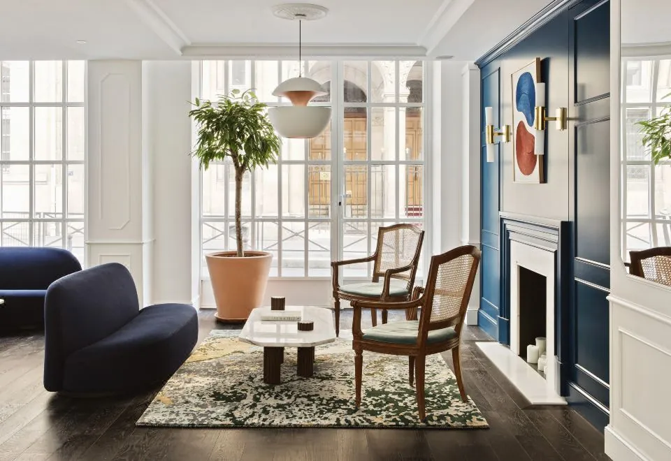 New Hotel Lafayette