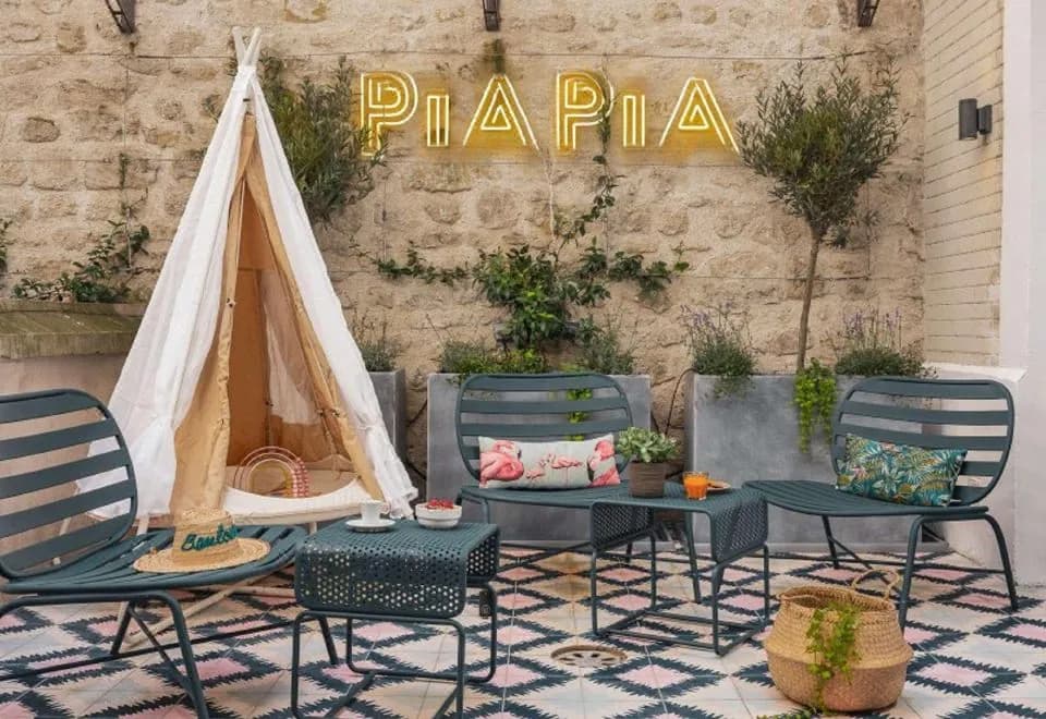 Piapia Hotel