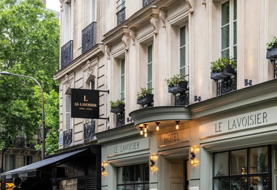 HOTEL LE LAVOISIER Paris