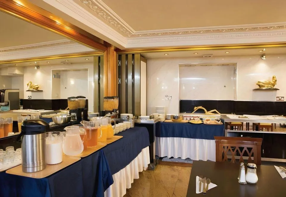 Ascot Hyde Park Hotel