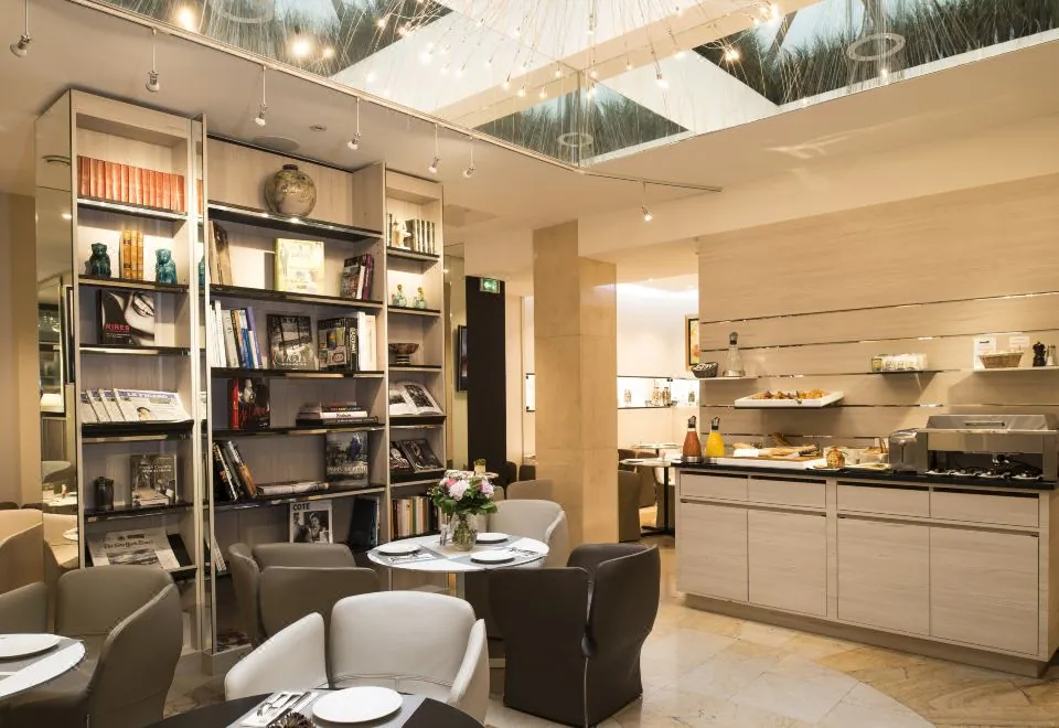 Hotel Cambon