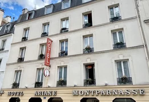 Hotel Ariane Montparnasse by Patrick Hayat