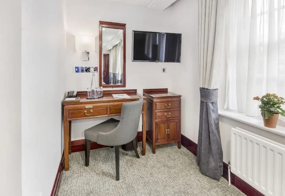 Gem Fitzrovia Hotel