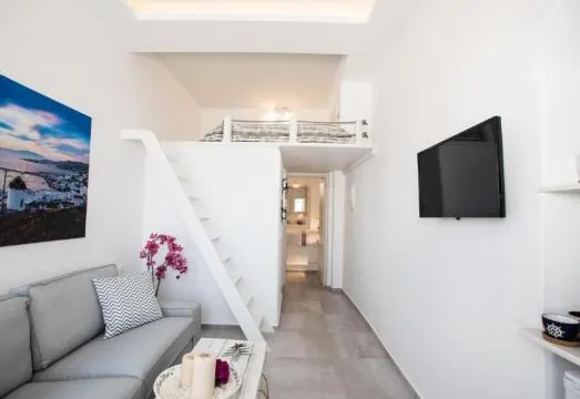 Christy Suites by Alpha Living
