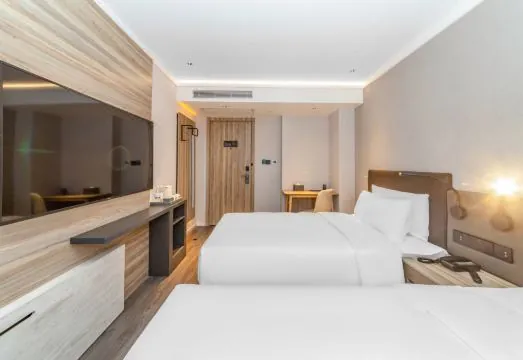 Hanting Hotel (Shanghai Huaihai Middle Road subway station store)