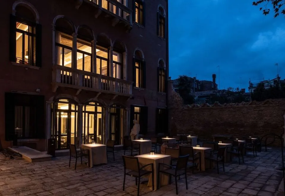 Radisson Collection Hotel, Palazzo Nani Venice