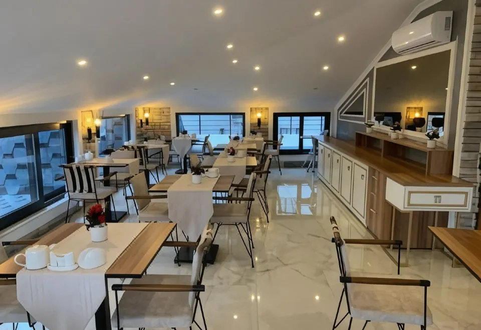 Mr. Beyaz Boutique Hotel