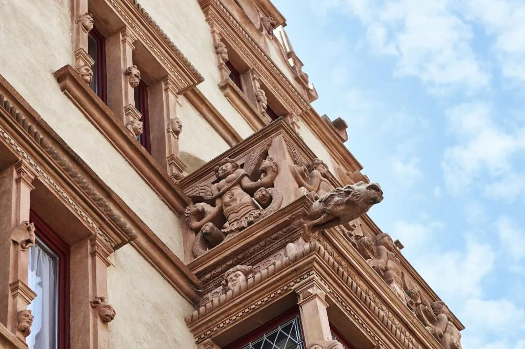 La Maison Des Tetes