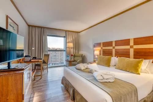 Senator Parque Central Hotel