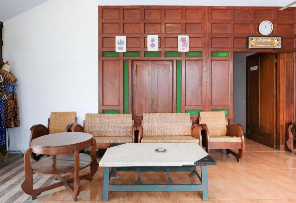 OYO 4016 Tan Jokteng Guest House