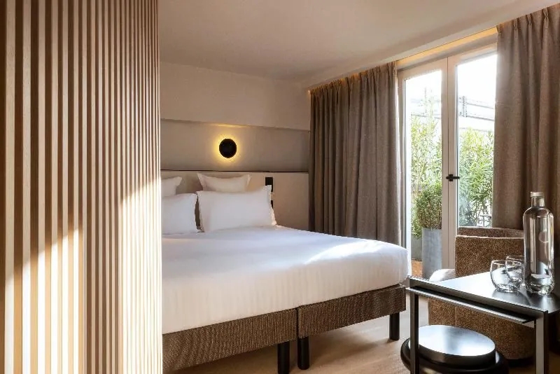 Amiot Hotel Paris
