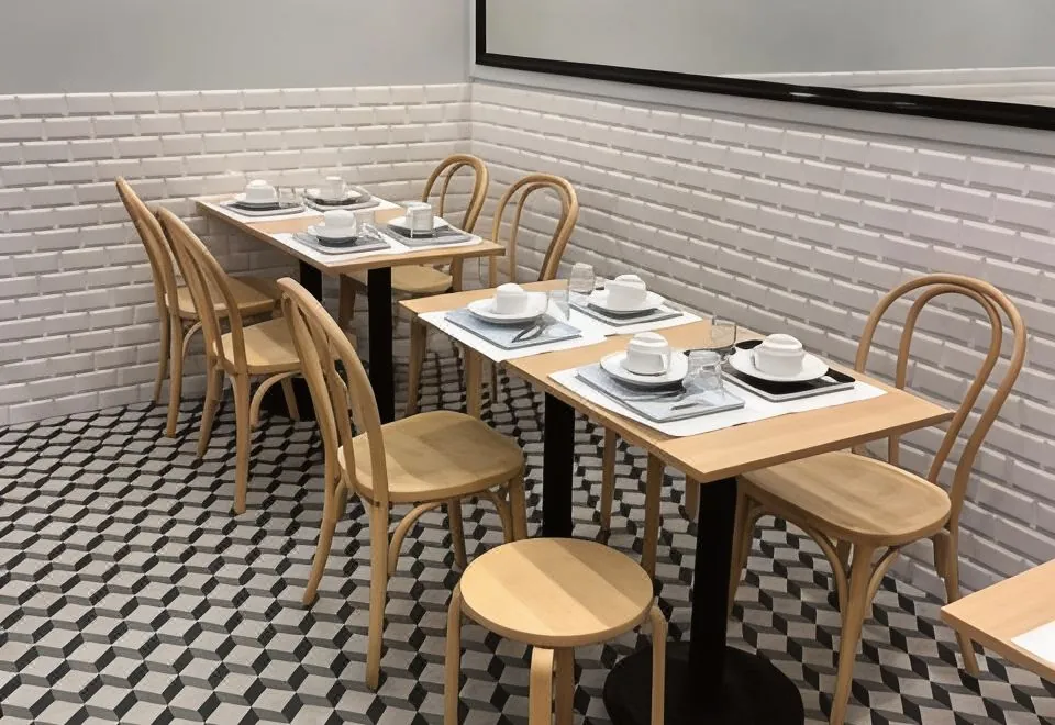 Hipotel Paris Voltaire Bastille