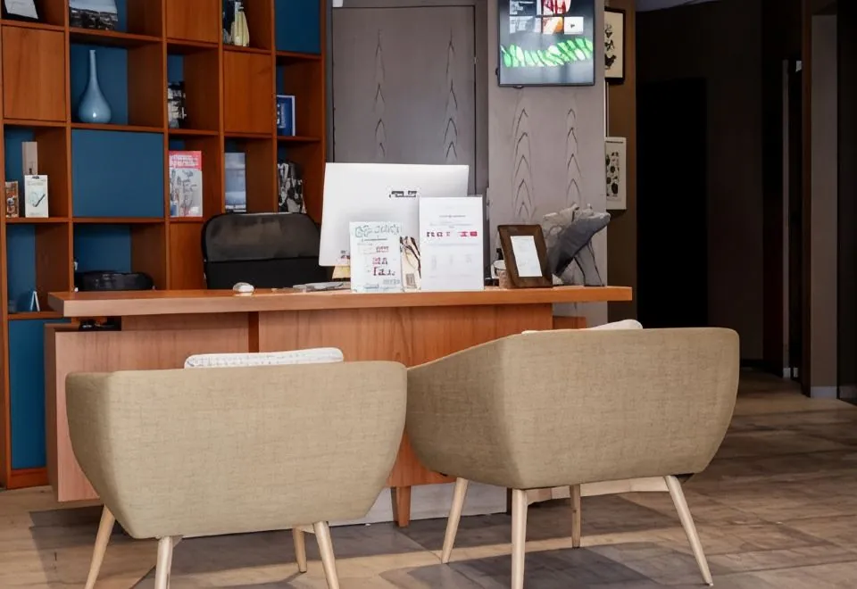 Green Hotels Confort Paris 13