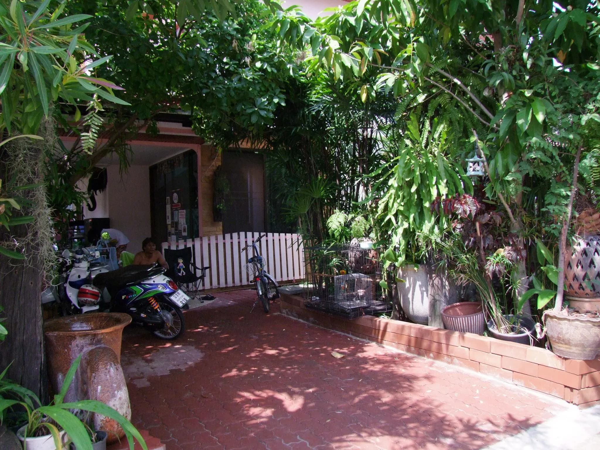 Naifun BB House
