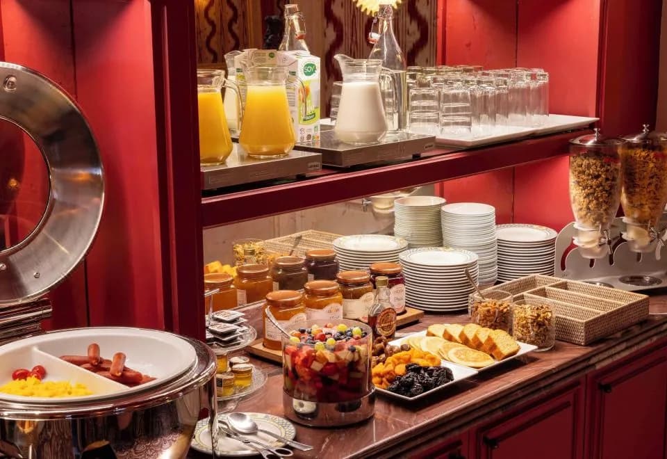 Au Manoir Saint Germain Paris