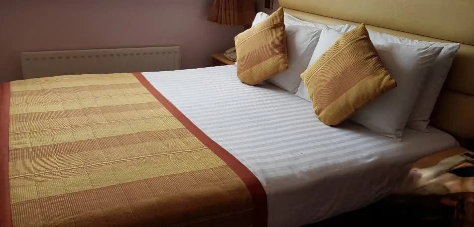 Holiday Villa Hotel