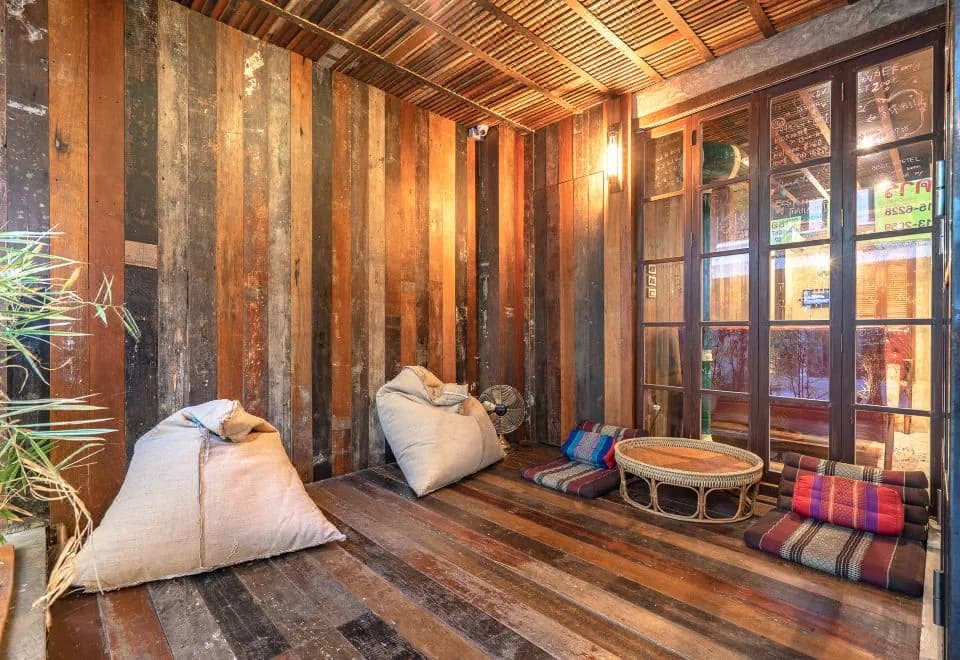 Siam Plug In Boutique Hostel
