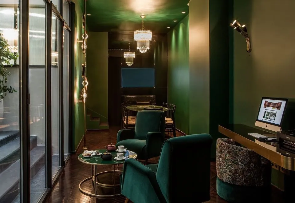 Hôtel du Rond-Point des Champs-Élysées - Esprit de France