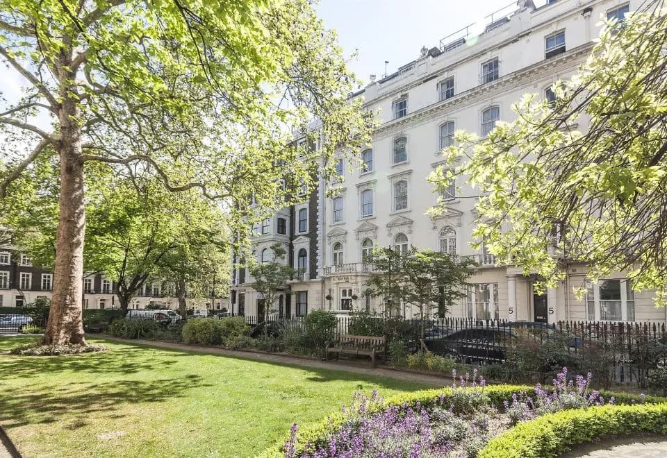 Rose Park Hotel London