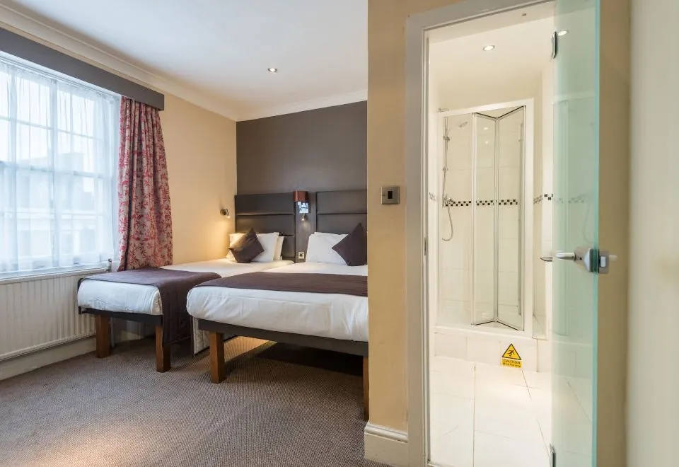 Brunel Hotel