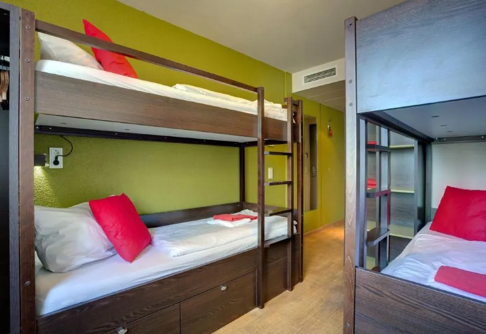 MEININGER Hotel Berlin Hauptbahnhof