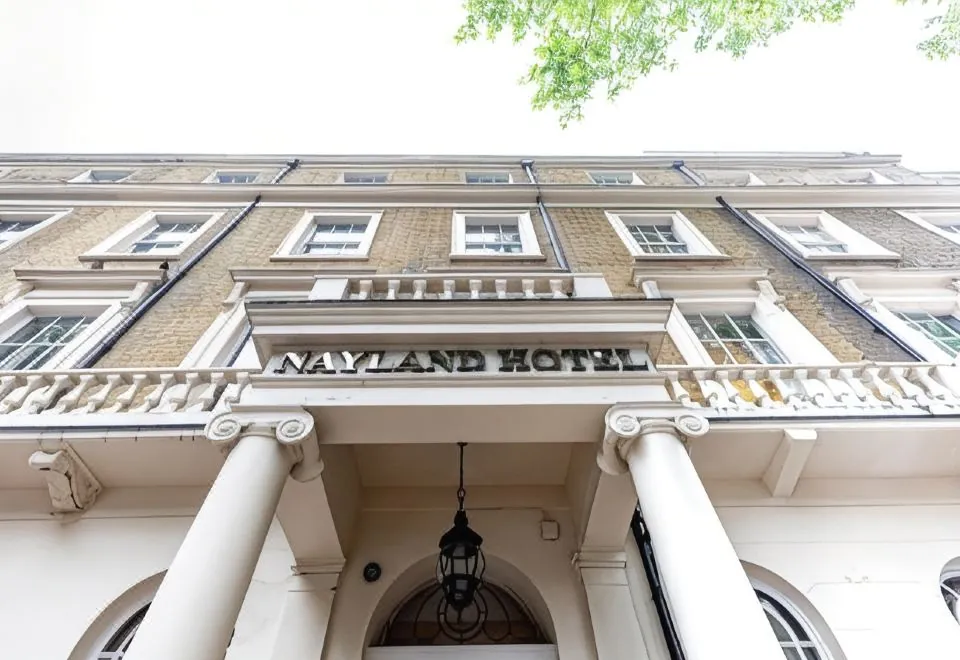 The Nayland Hotel