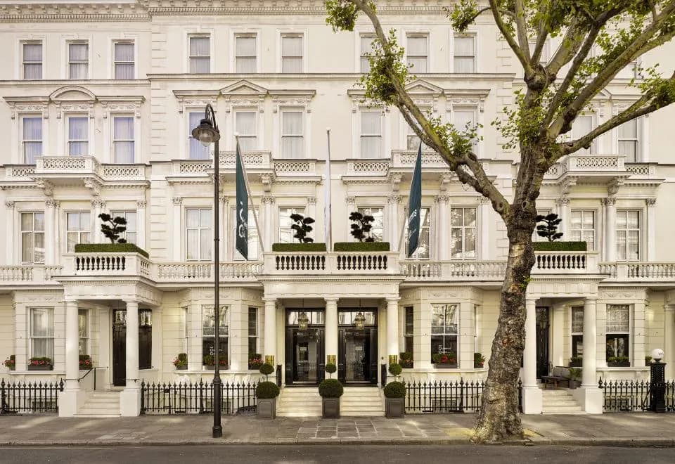 100 Queen’s Gate Hotel London, Curio Collection by Hilton