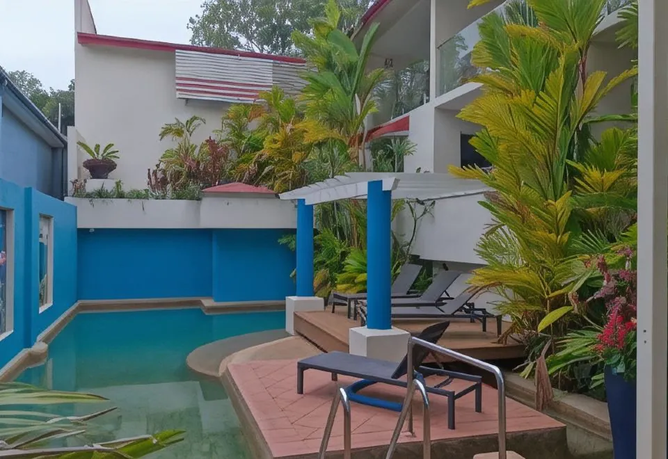 Macrossan House Boutique Holiday Apartments