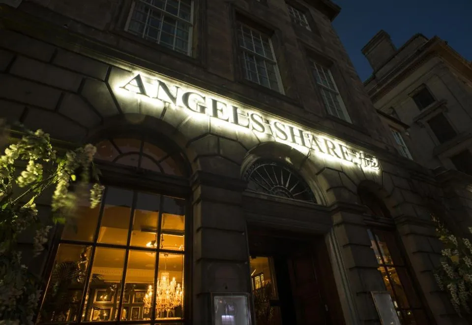 Angels Share Hotel