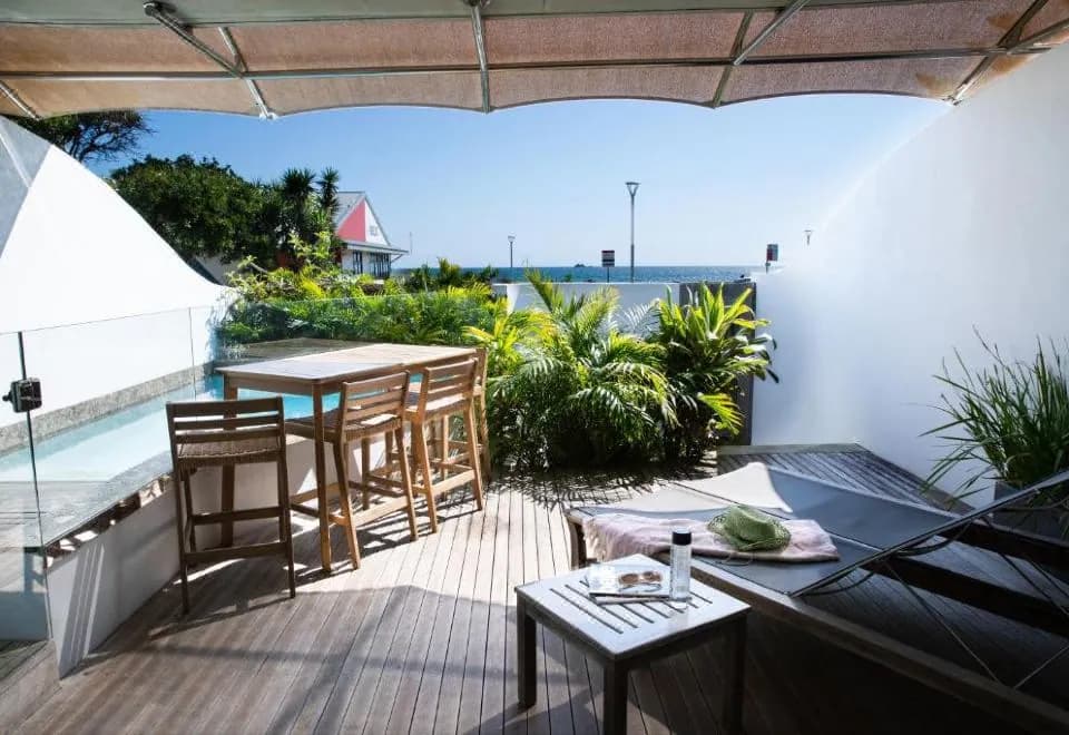 Beach Suites