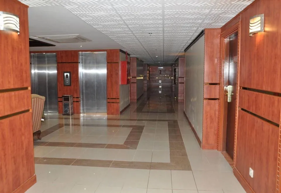 Hotel Di-Palace