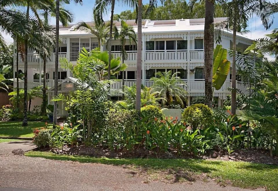 The White House Port Douglas