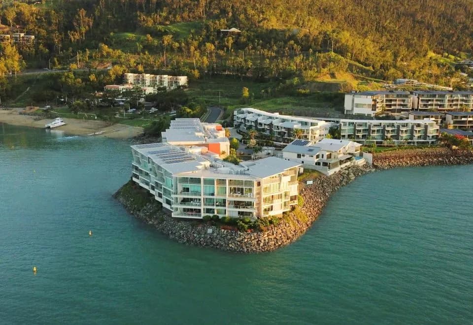 Peninsula Airlie Beach