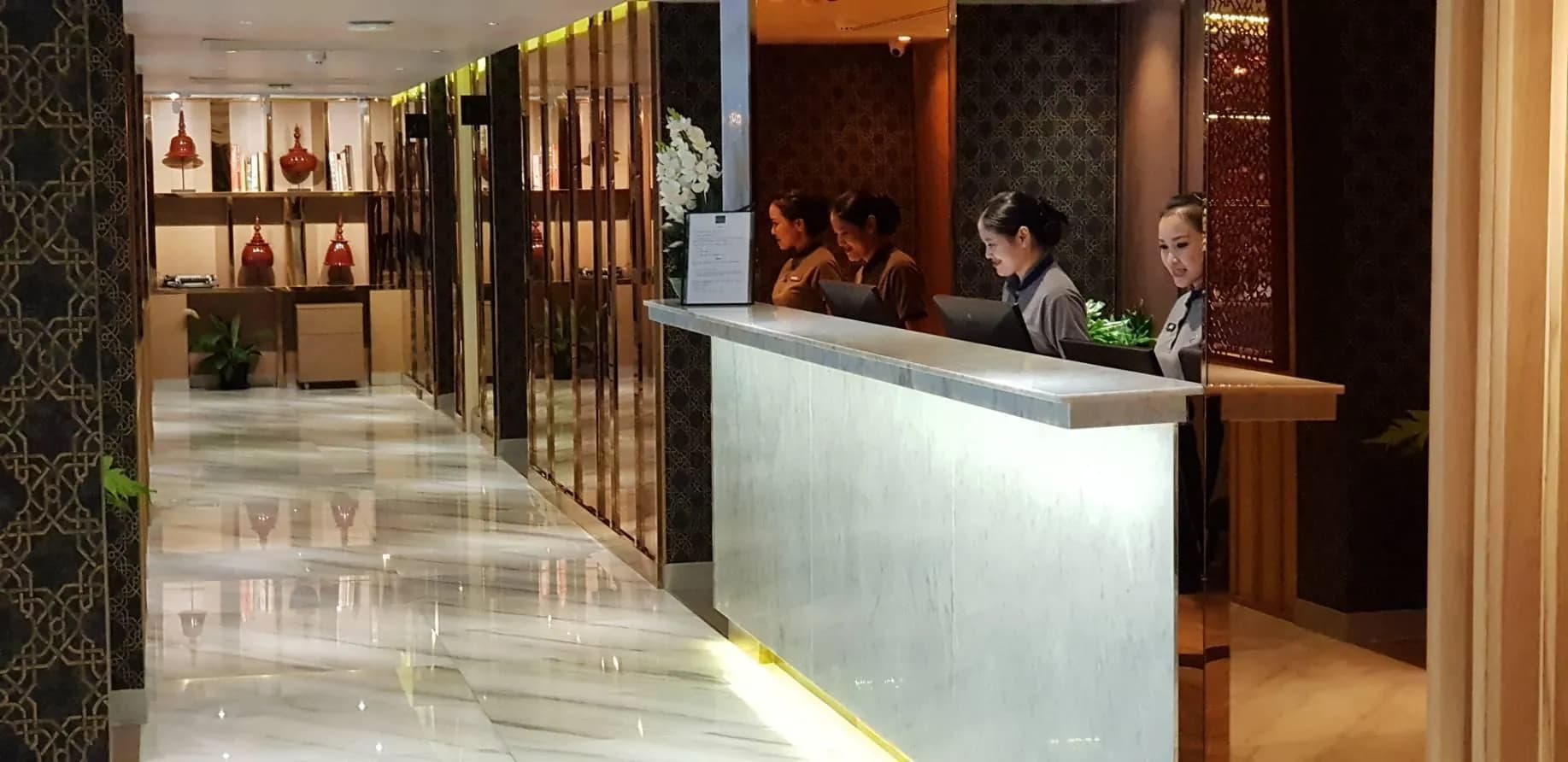 Bizotel Premier Hotel & Residence