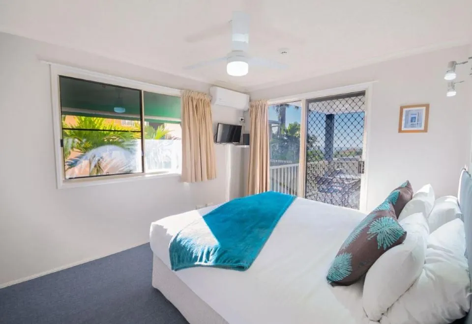 Airlie Apartments