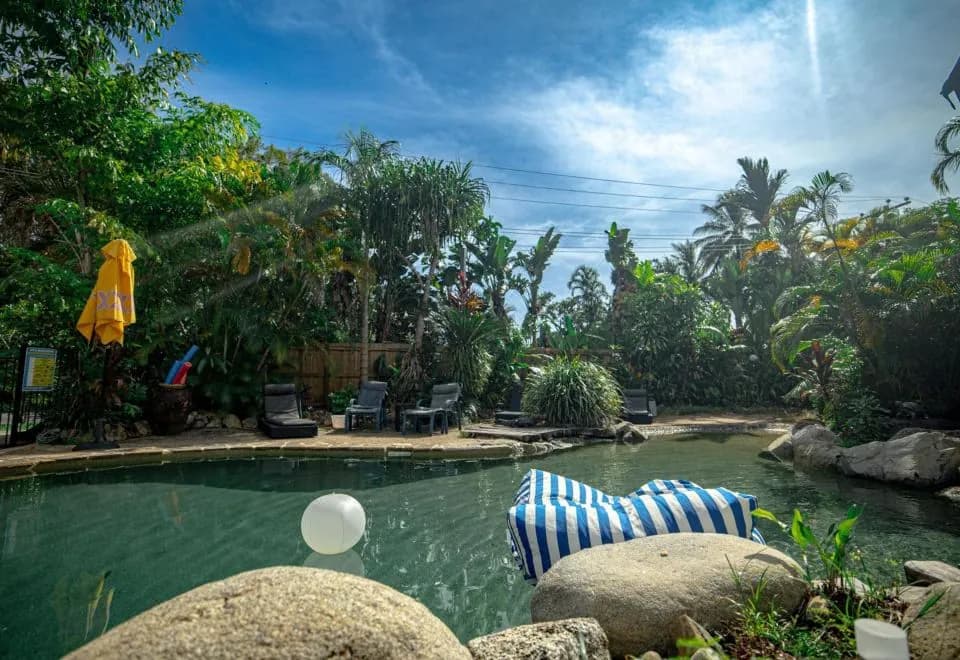 Coral Beach Lodge