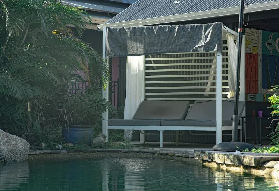 Coral Beach Lodge