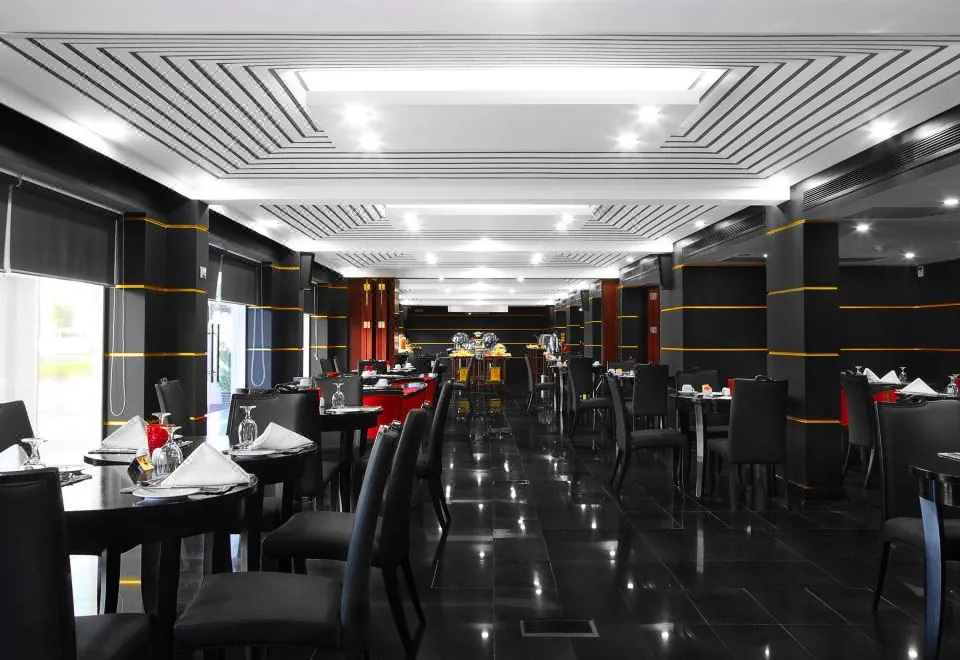 Ramada Qurum Beach Hotel